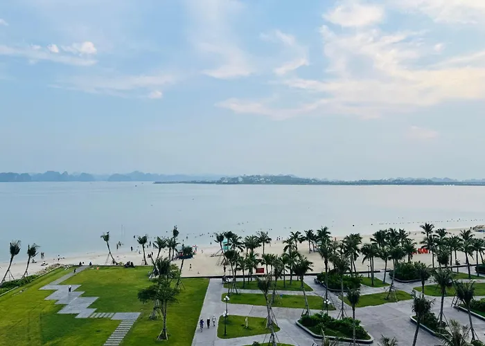 A La Carte View Bien Apartahotel Ha Long